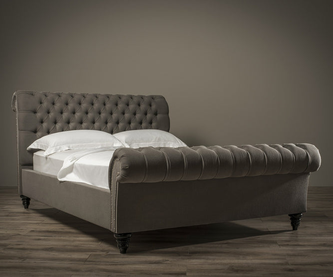 Stanhope Studded Chesterfield Bed | Sleigh Chesterfield Beds | SUENO
