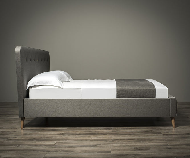 Retro Buttoned Bed