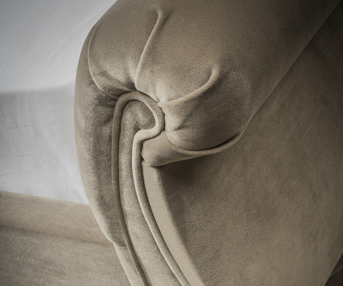 Trafalgar Upholstered Bed